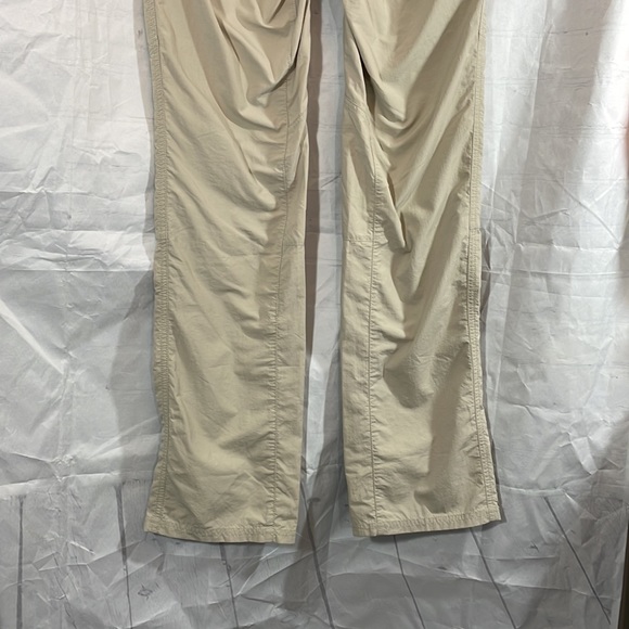 Columbia hiking trail pants with Omni shade size 8 long - Picture 6 of 11